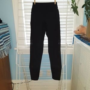 Black mesh side aerie move leggings with pockets